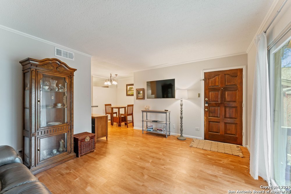 2300 Nacogdoches 210C