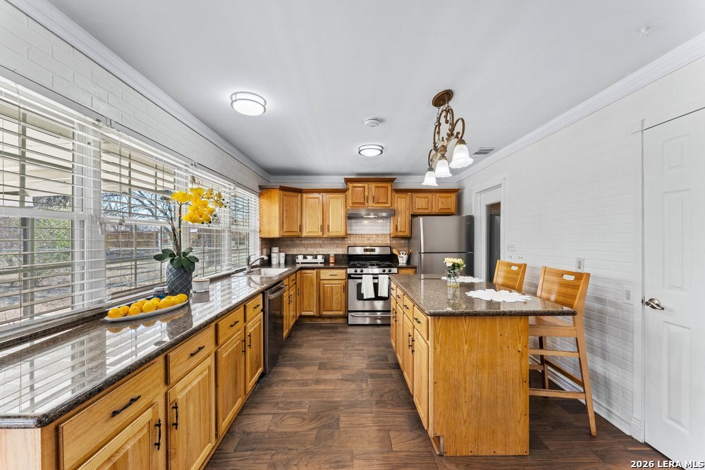 8610 Bravo Valley St