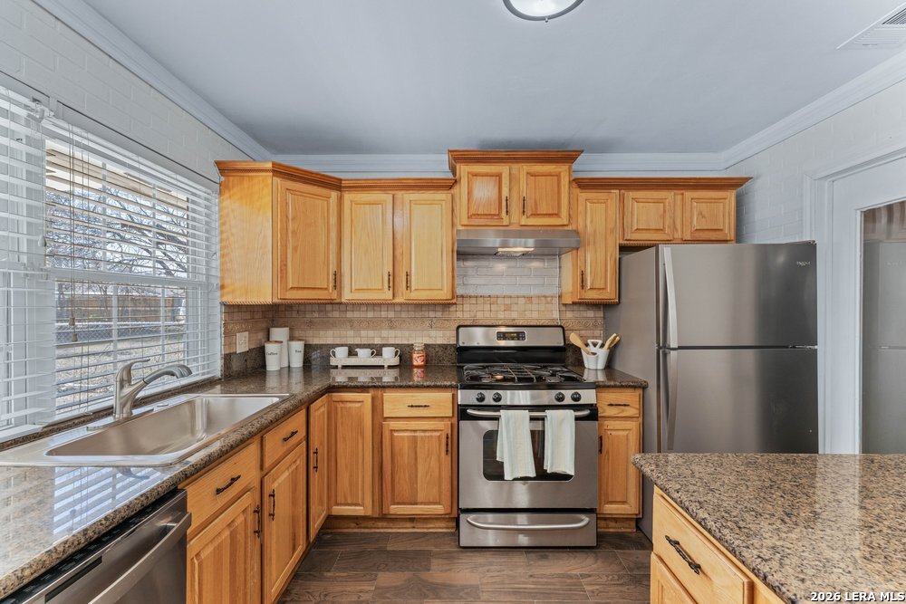 8610 Bravo Valley St