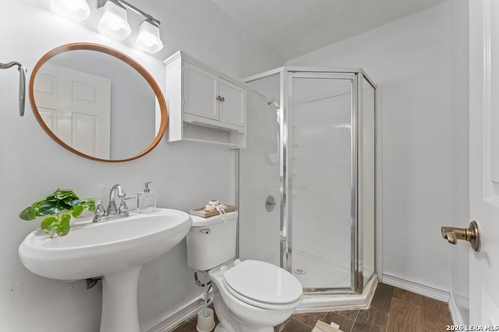 8610 Bravo Valley St