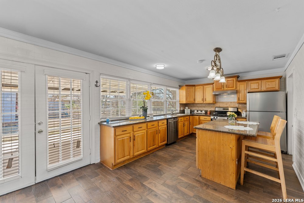 8610 Bravo Valley St