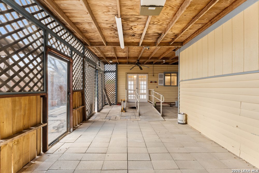 805 Garden Meadow Dr