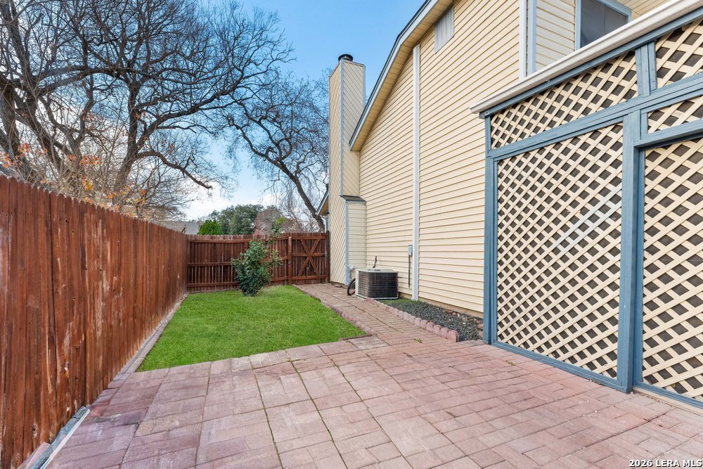 805 Garden Meadow Dr