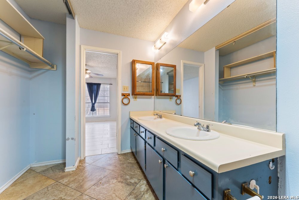 805 Garden Meadow Dr