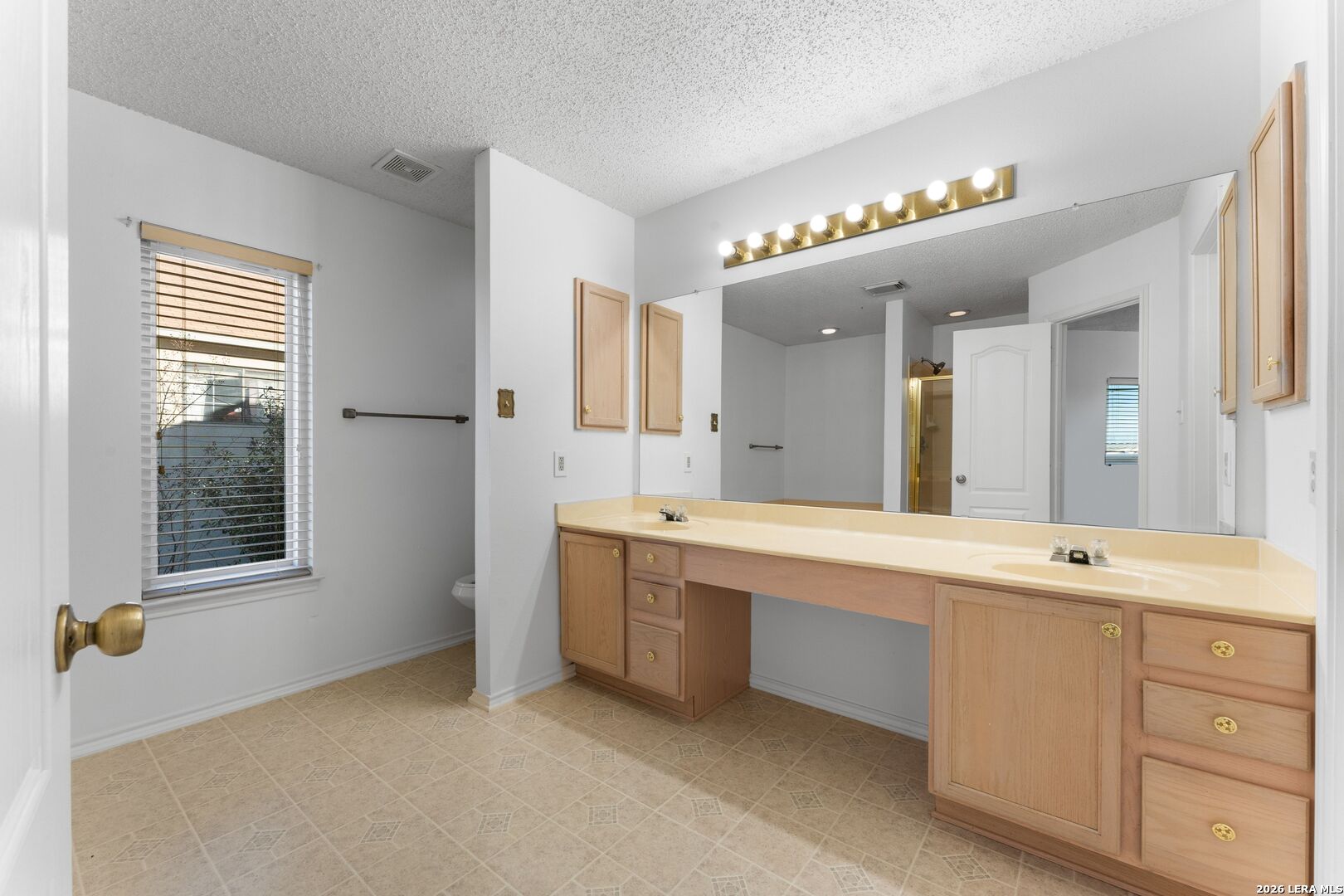1632 Willow Top