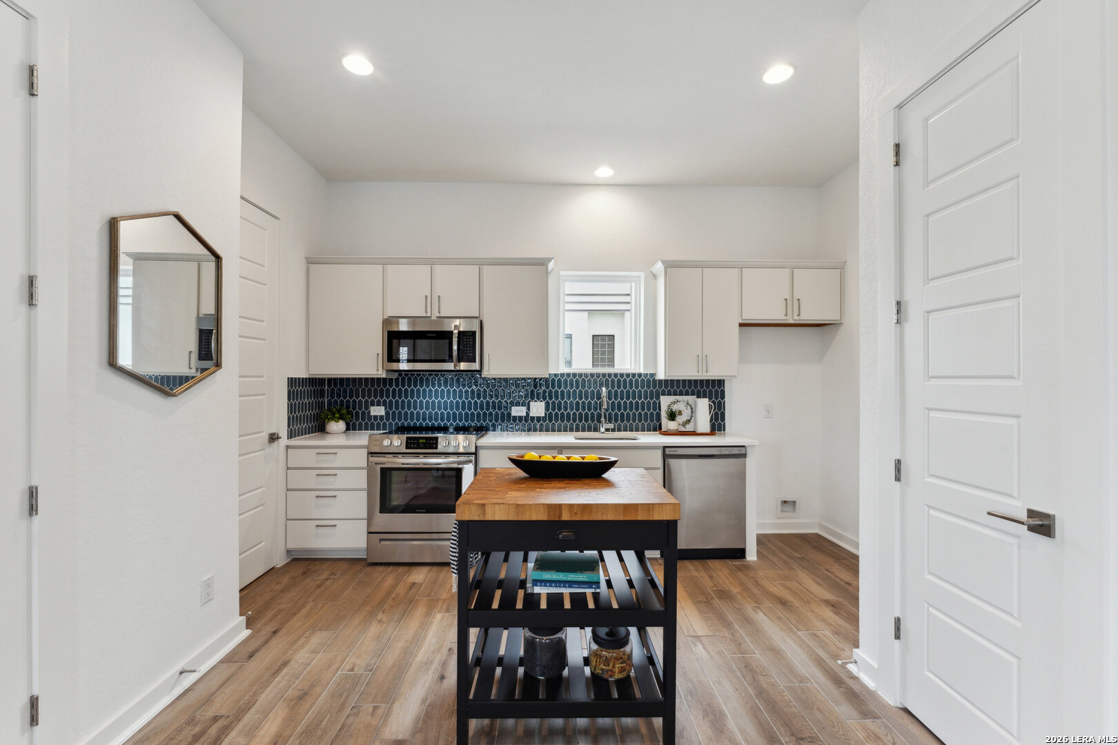 3214 N Elmendorf and 1735 Grammercy #201/301/302