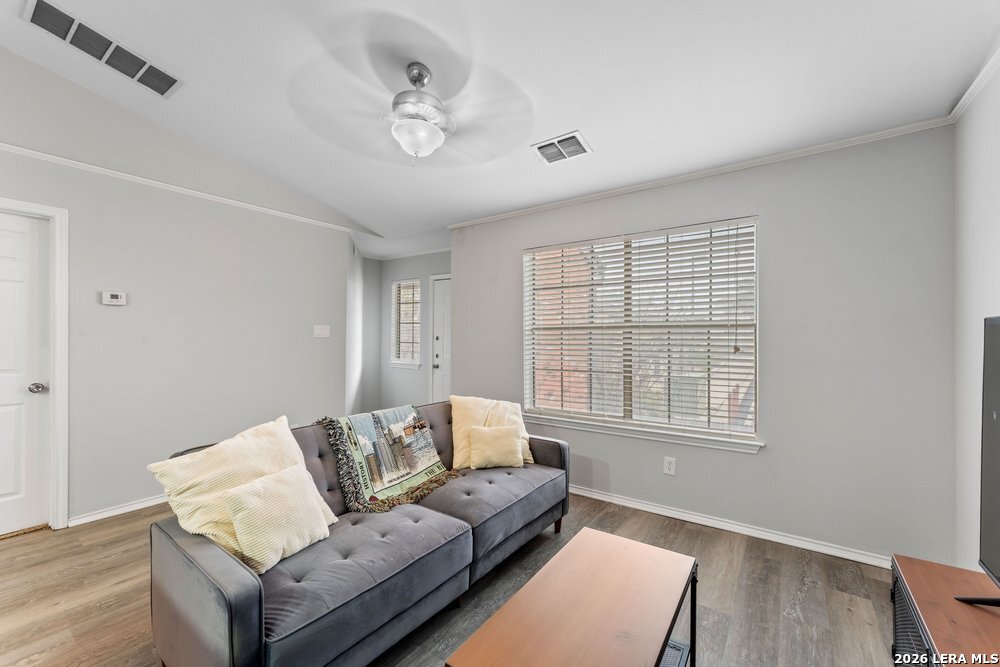 4803 Hamilton Wolfe 110