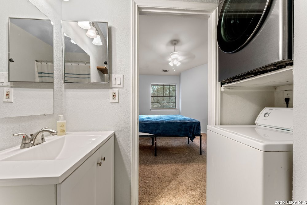 4803 Hamilton Wolfe 110