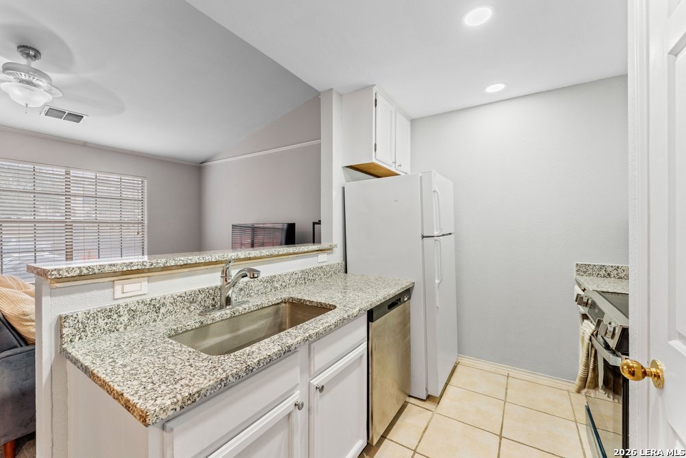 4803 Hamilton Wolfe 110