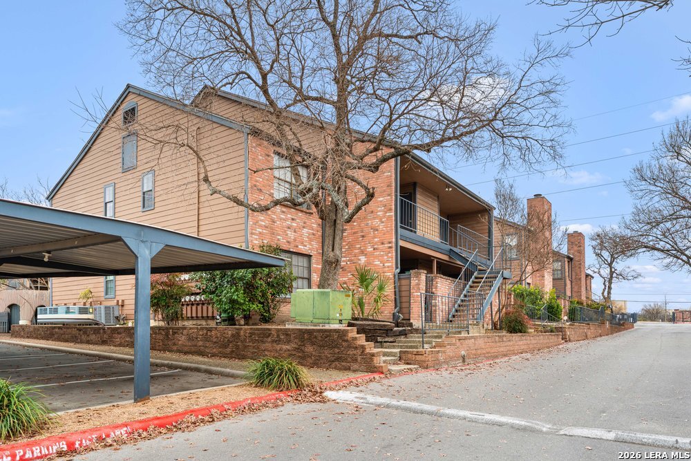 4803 Hamilton Wolfe 110