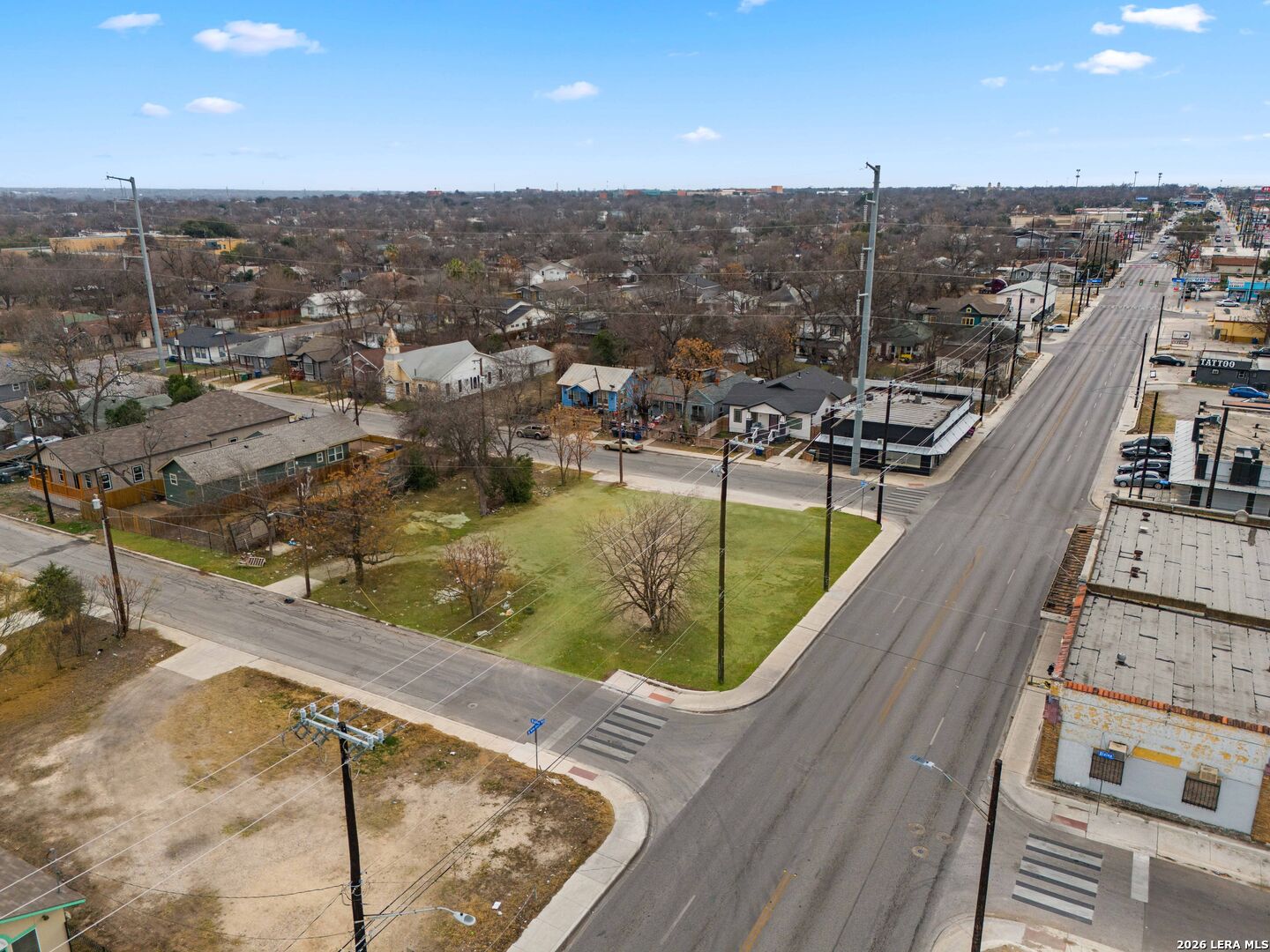 802 N New Braunfels #1