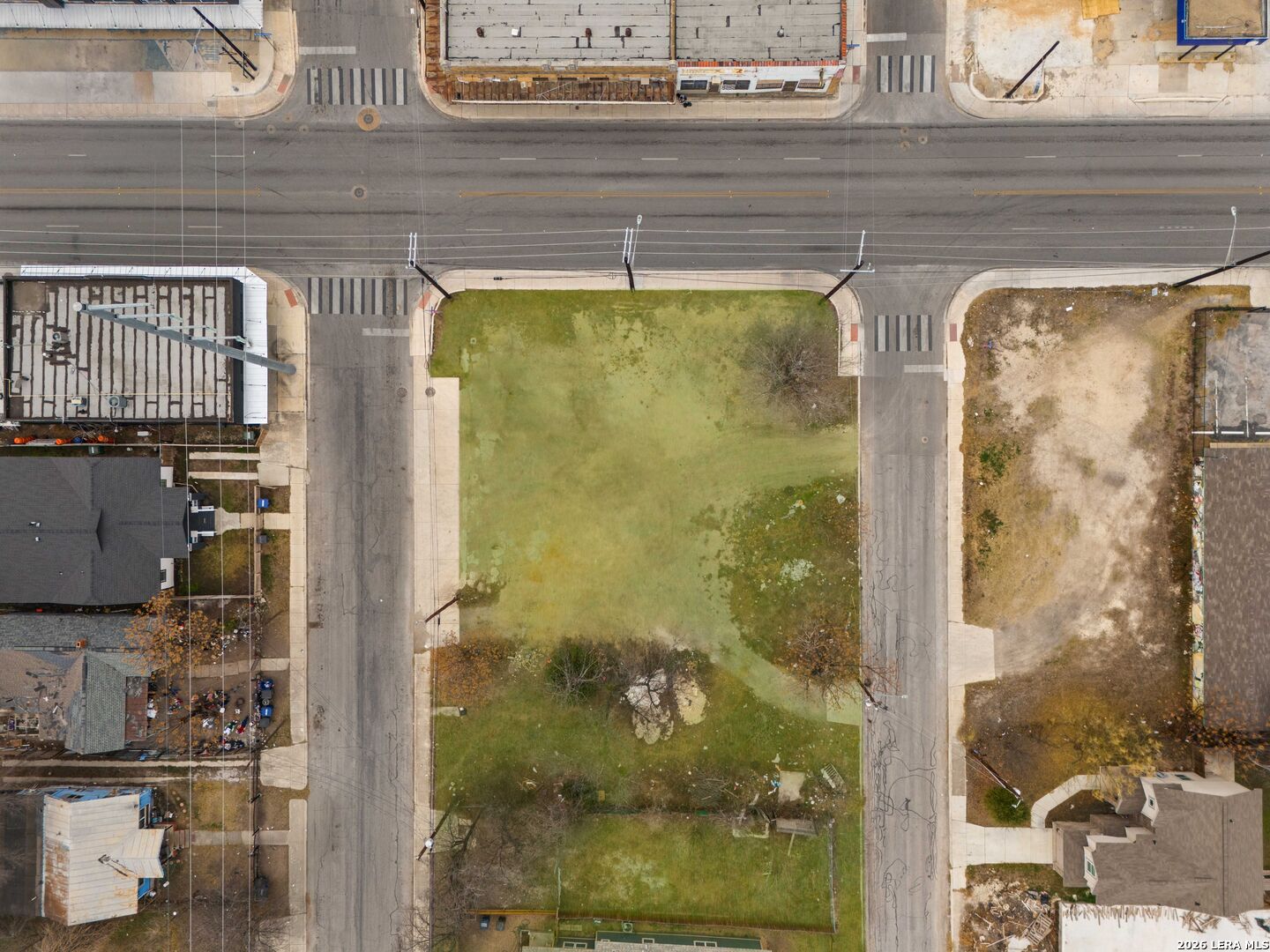 802 N New Braunfels #1