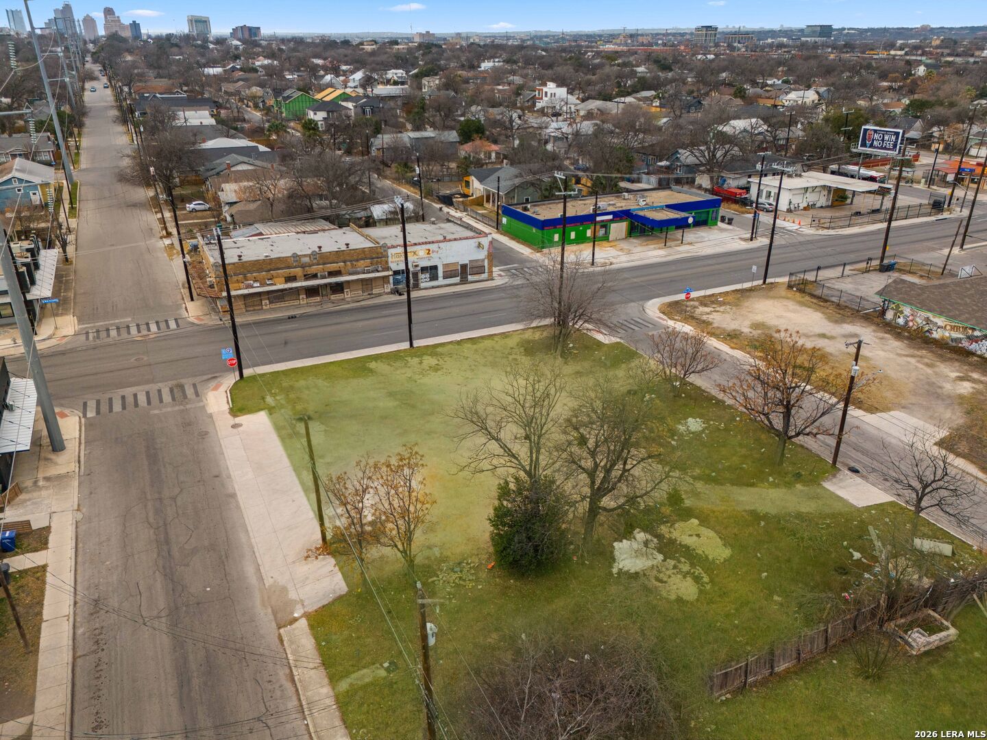 802 N New Braunfels #1