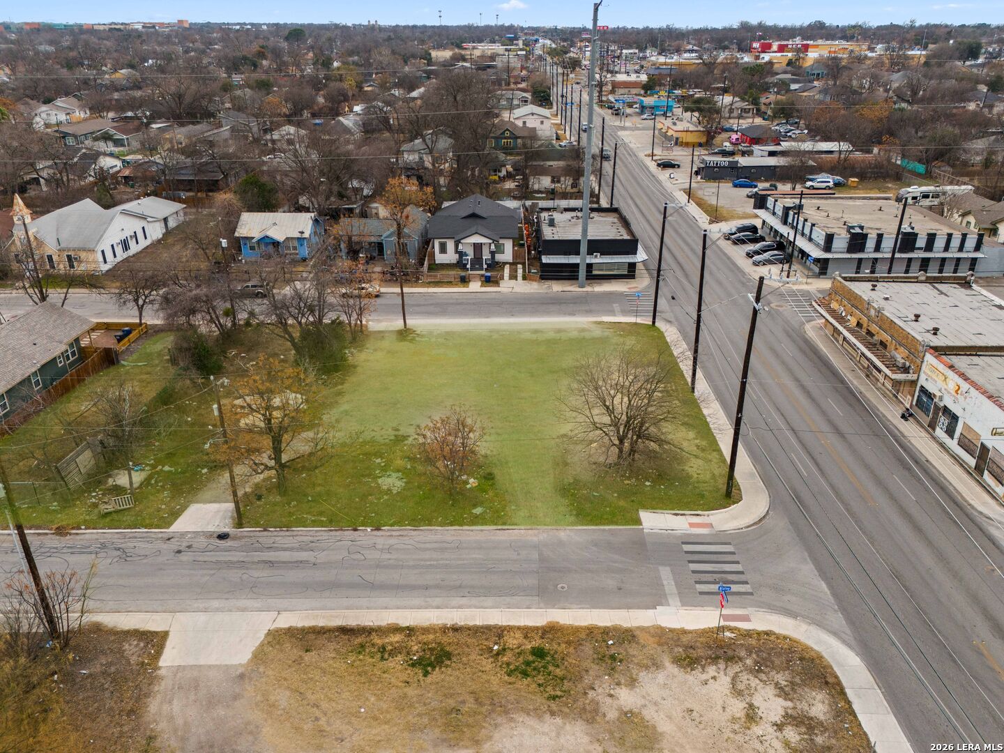 802 N New Braunfels #1