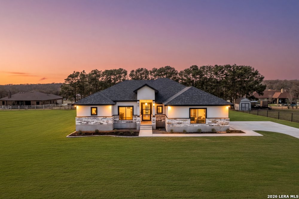 314 Honeysuckle Ln