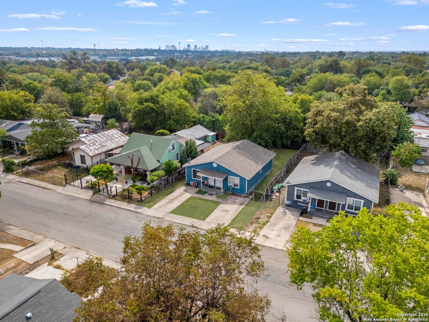 1626 Santa Anna