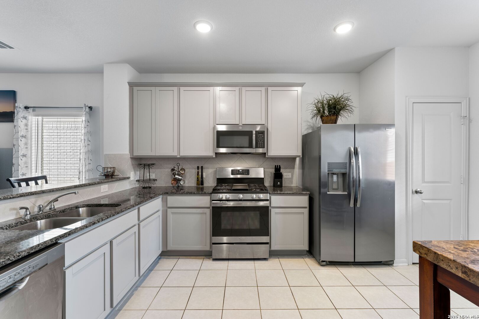 6708 Golden Bough Lane