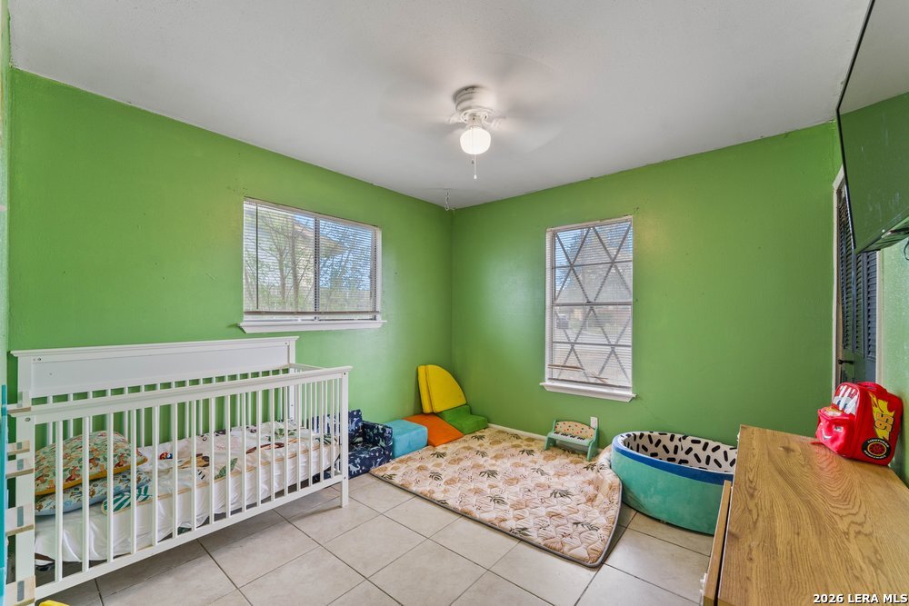 4435 Clear Spring Dr