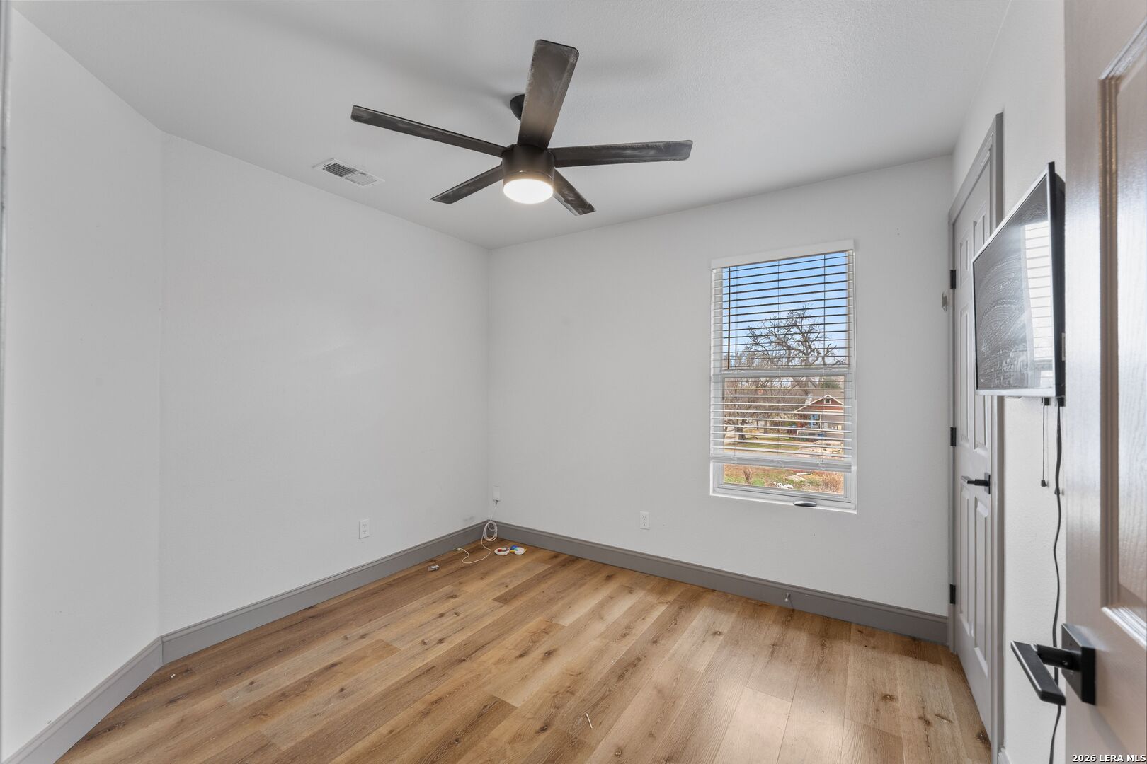 903 Dawson