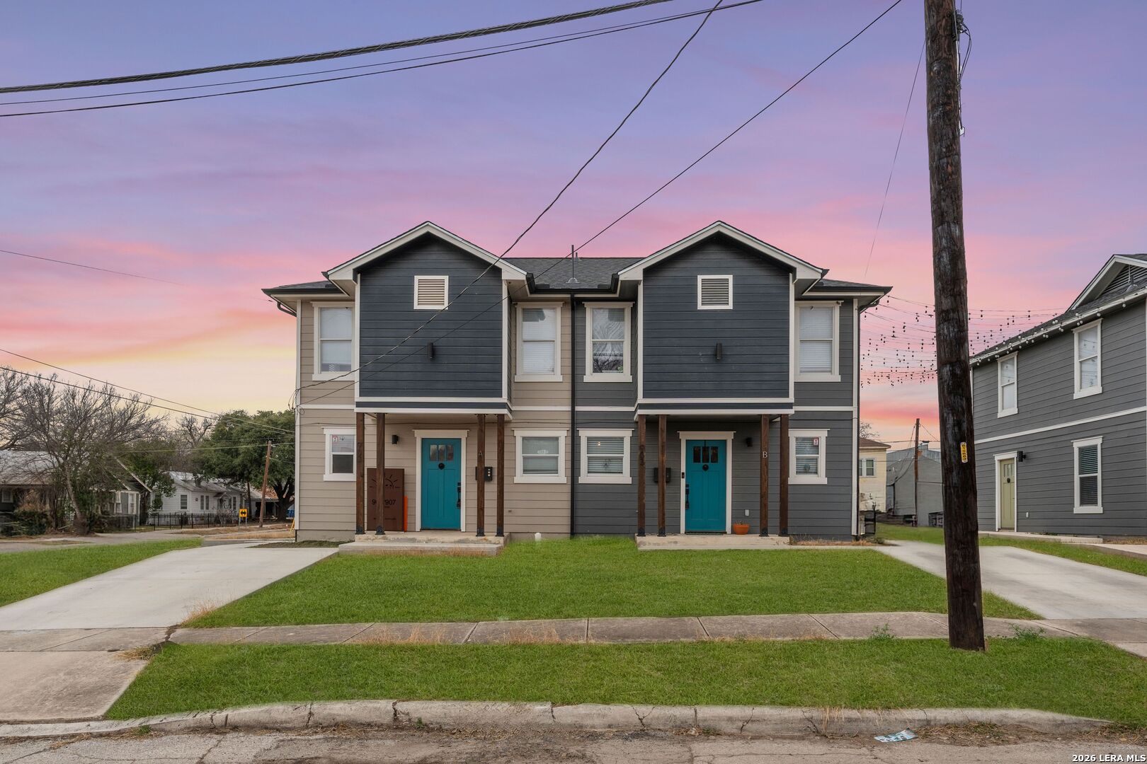 903 Dawson