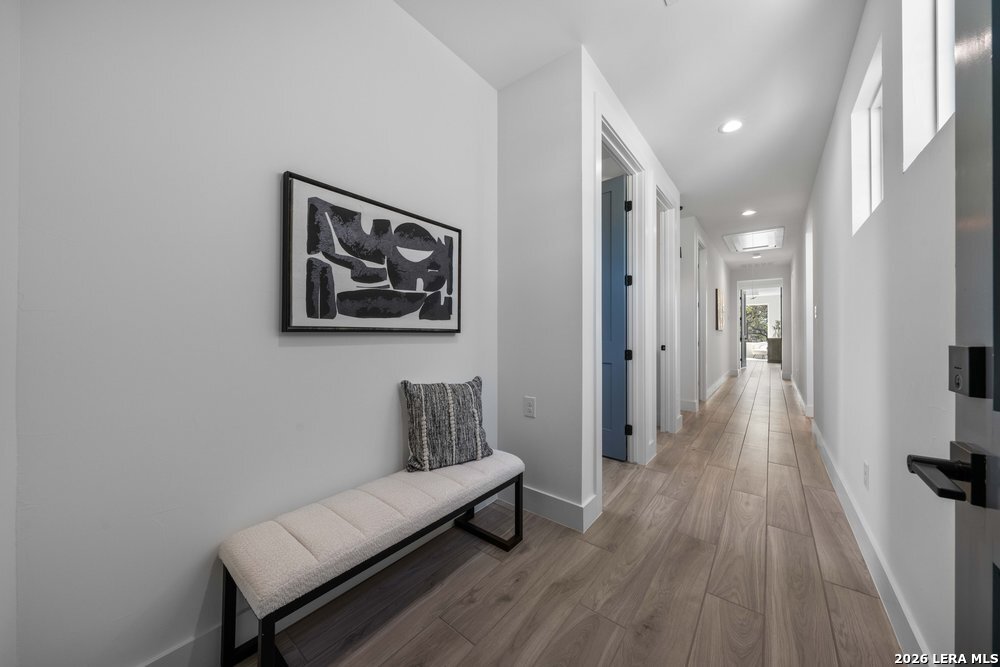877 Annabelle Ave