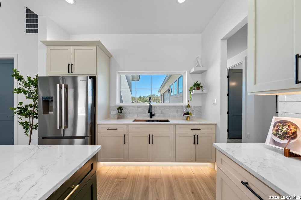 877 Annabelle Ave