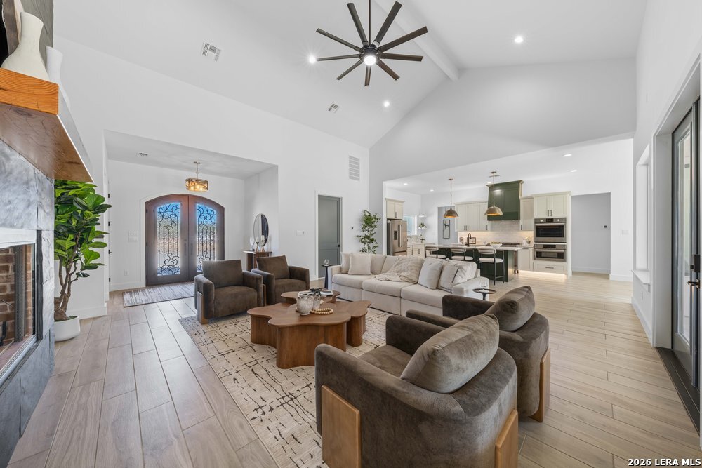 877 Annabelle Ave