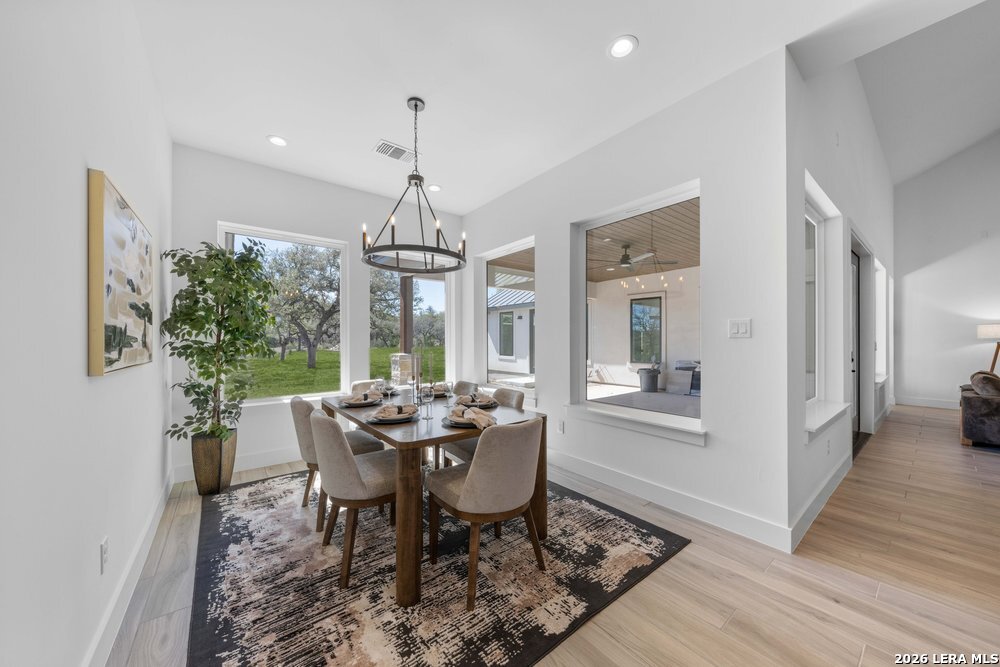 877 Annabelle Ave