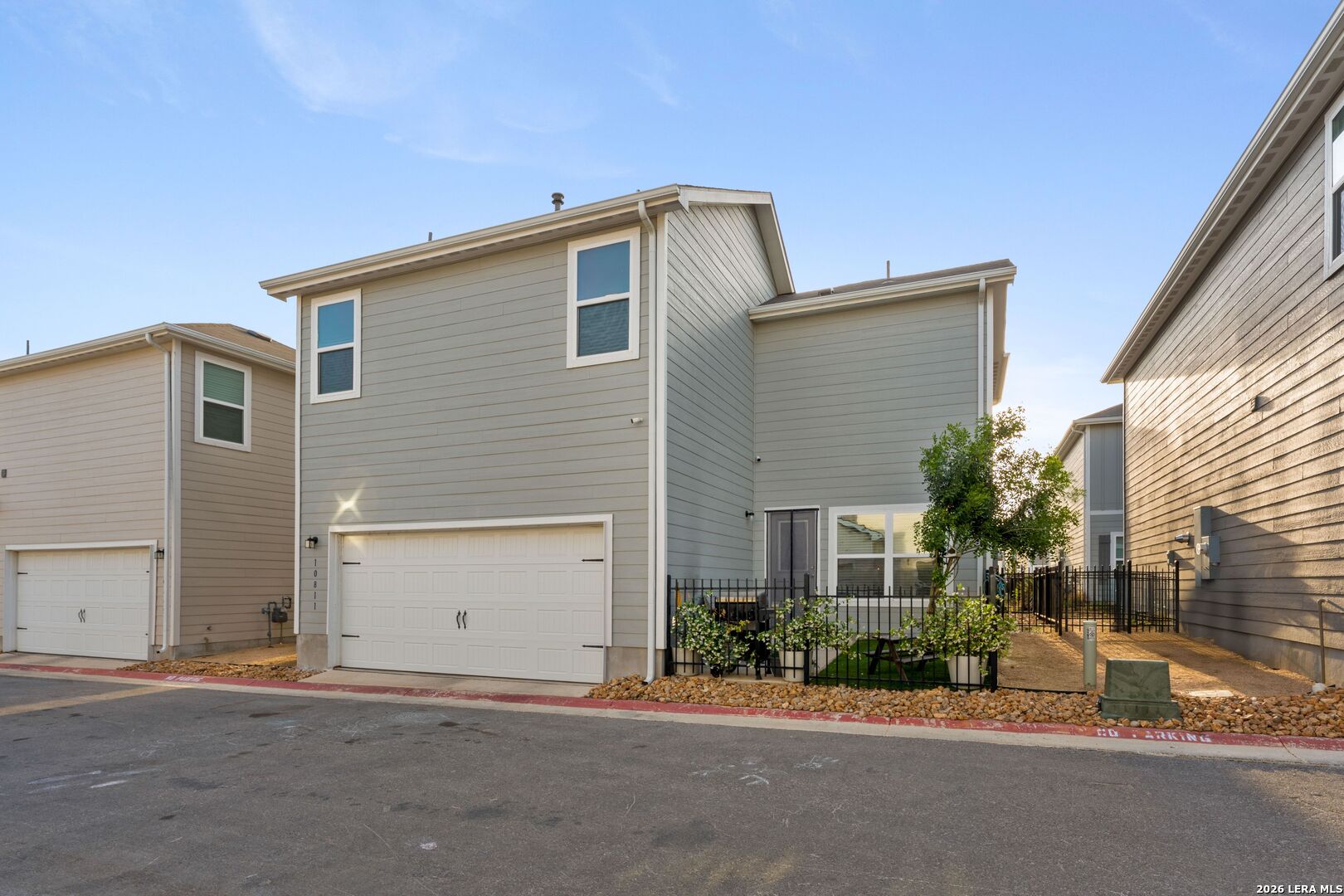 10811 Emerick