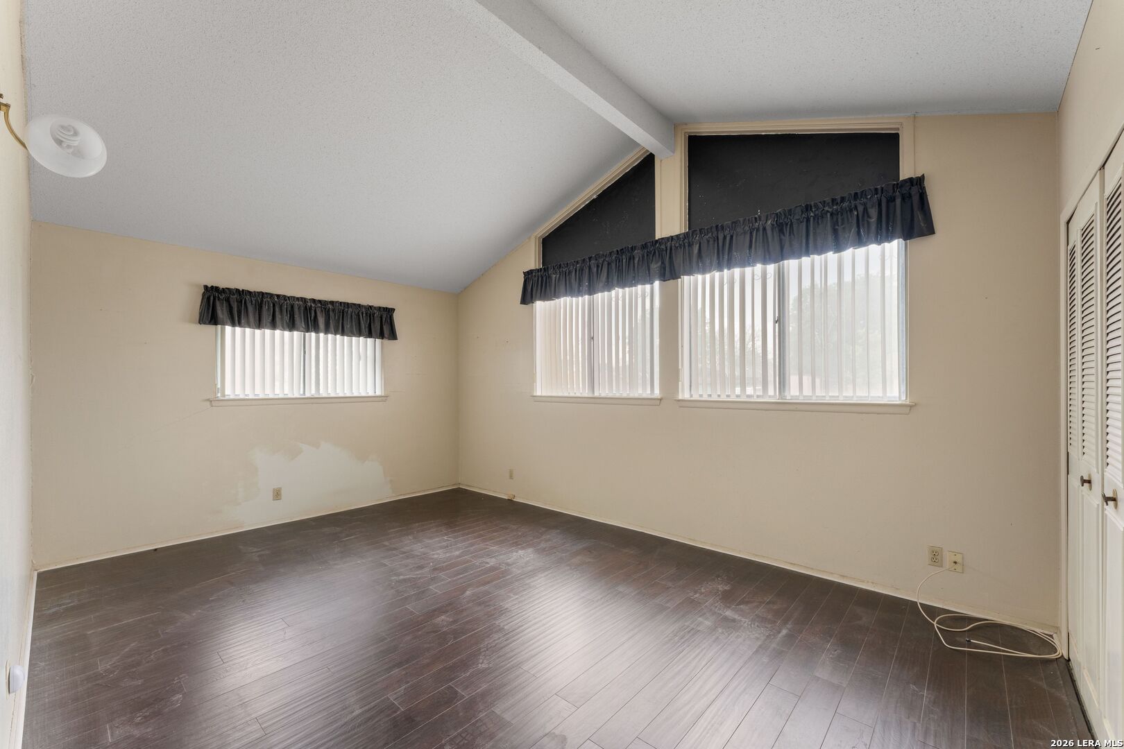 4874 Castle Rose
