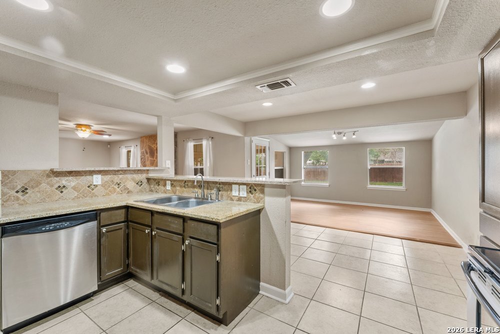 8326 Delphian Dr