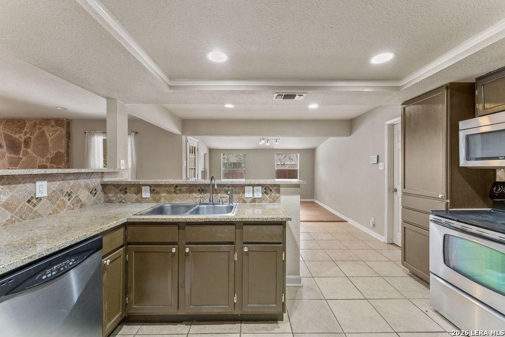 8326 Delphian Dr