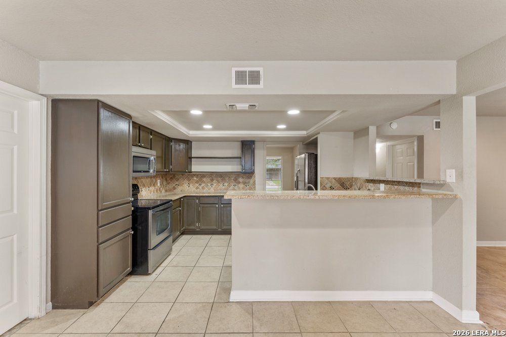 8326 Delphian Dr
