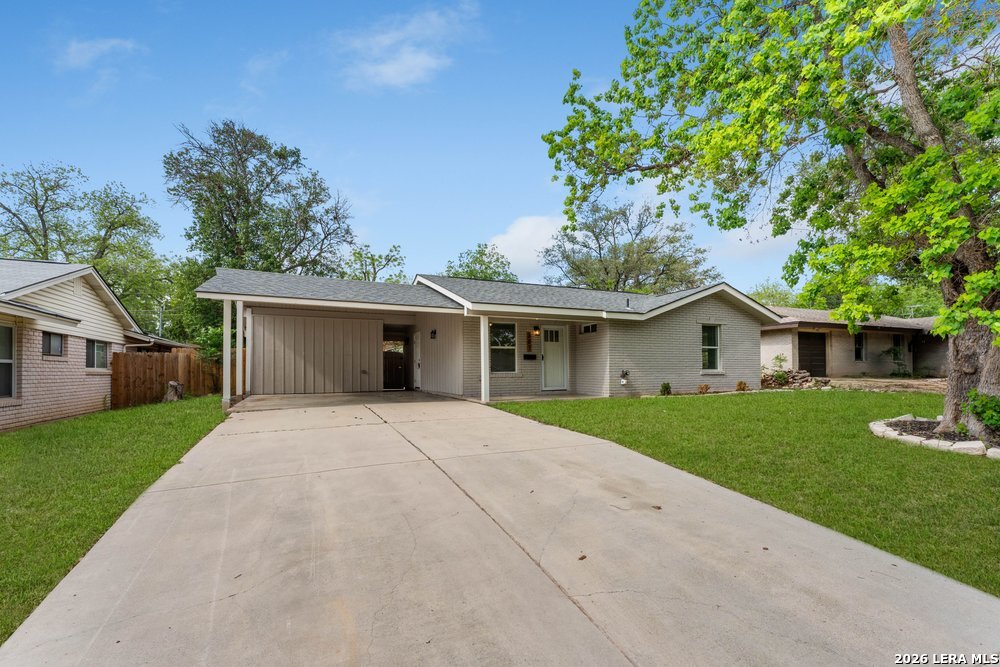 307 Dawnridge Dr