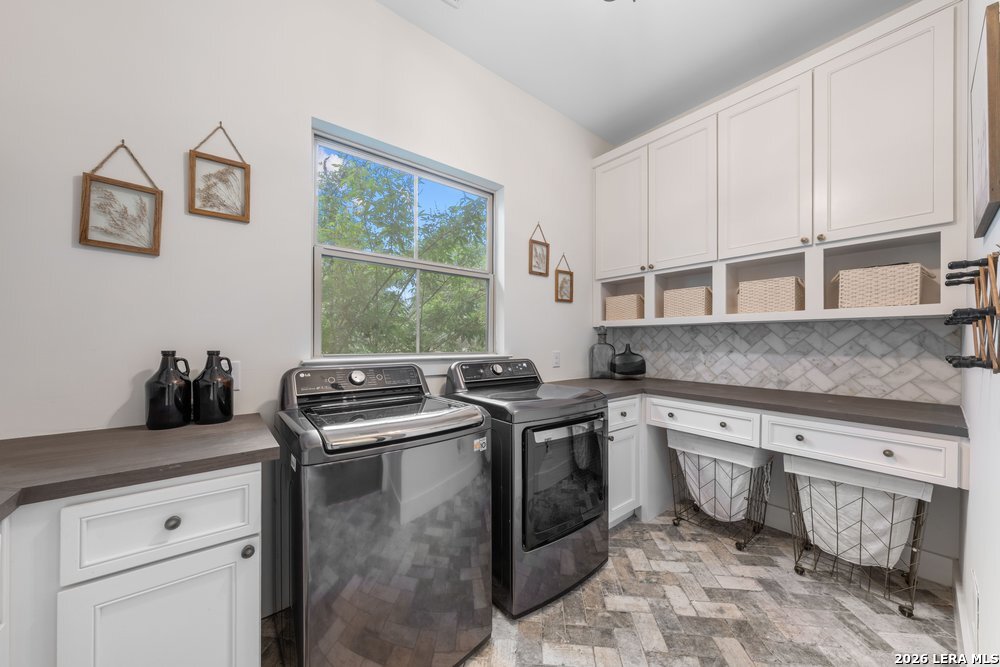 794 MAXIMINO RIDGE RD