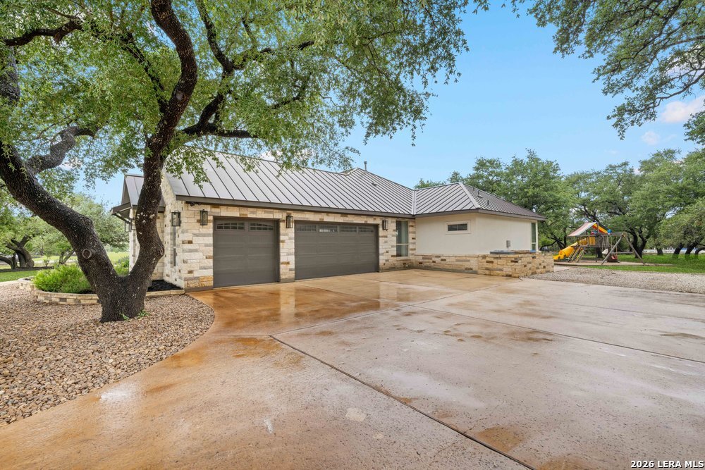 794 MAXIMINO RIDGE RD