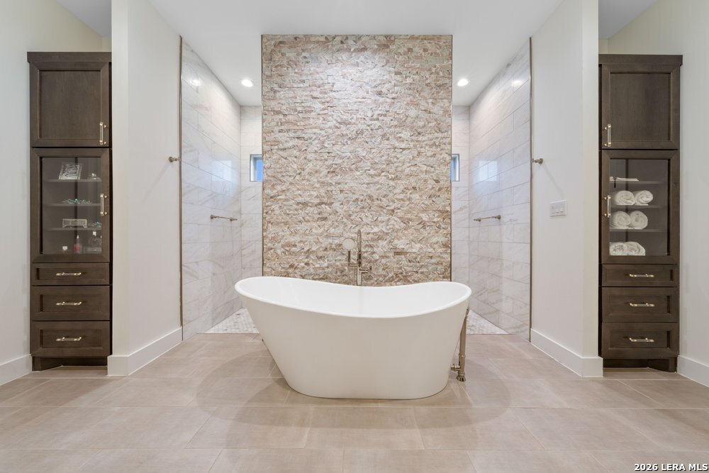 794 MAXIMINO RIDGE RD