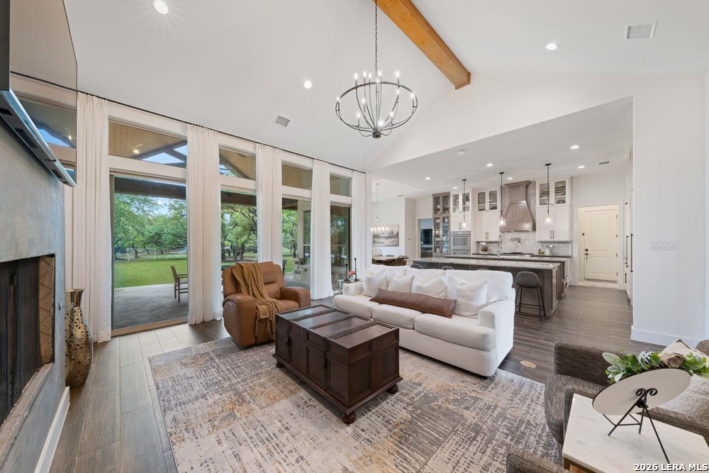 794 MAXIMINO RIDGE RD