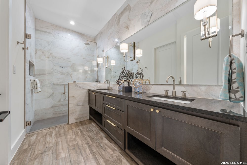 794 MAXIMINO RIDGE RD