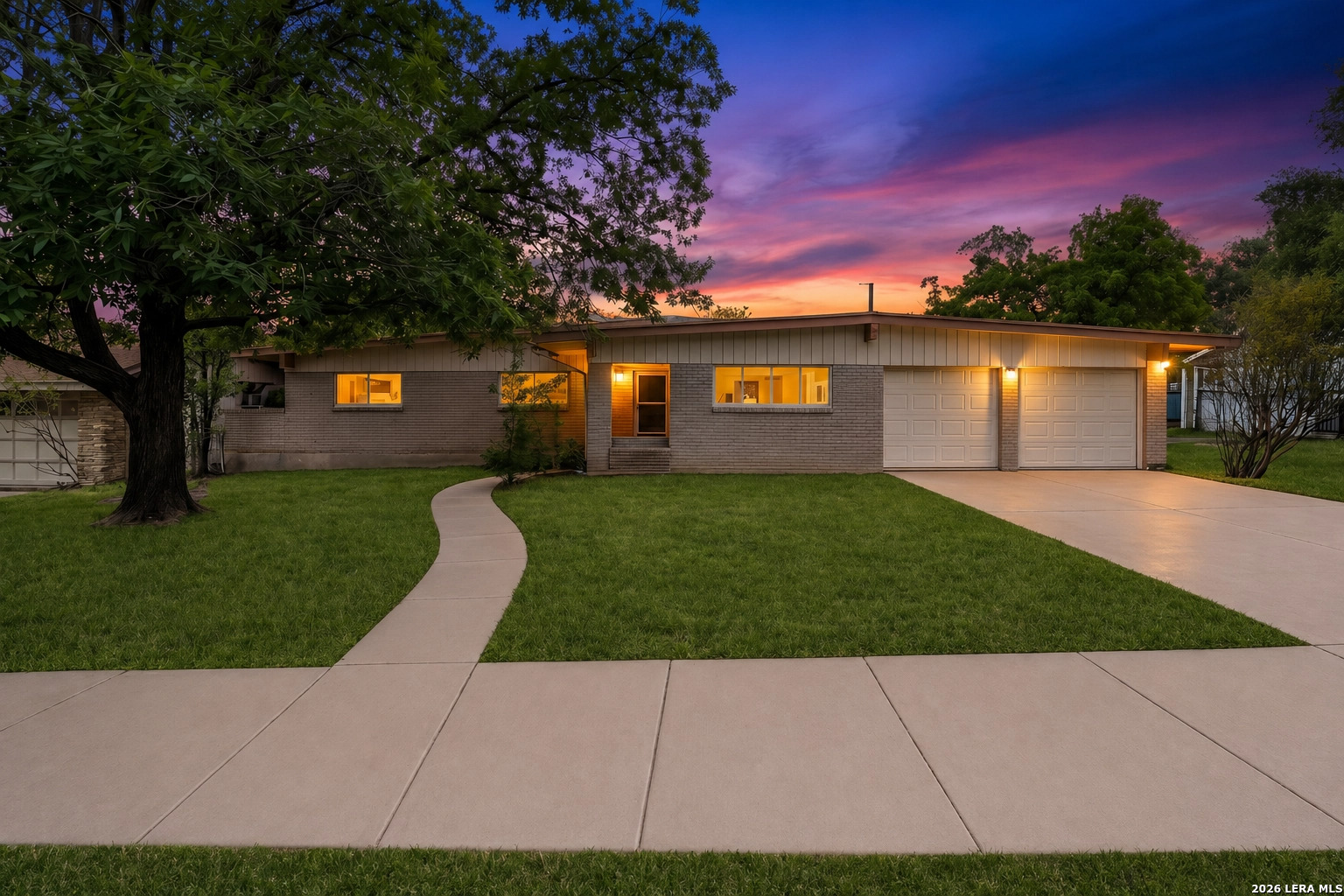 9823 John Rolfe Dr