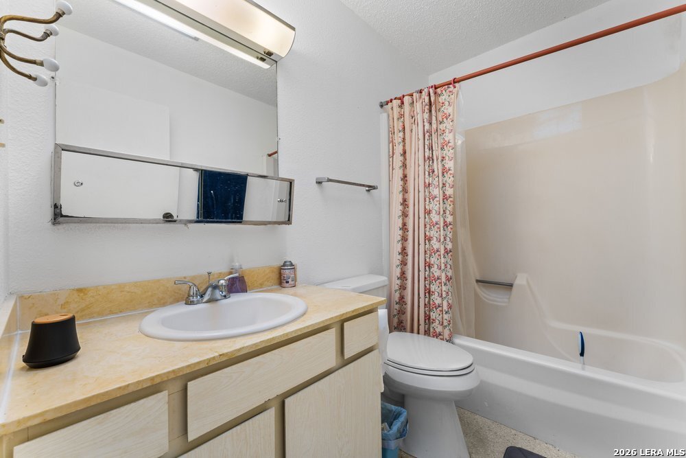 6823 Whitland