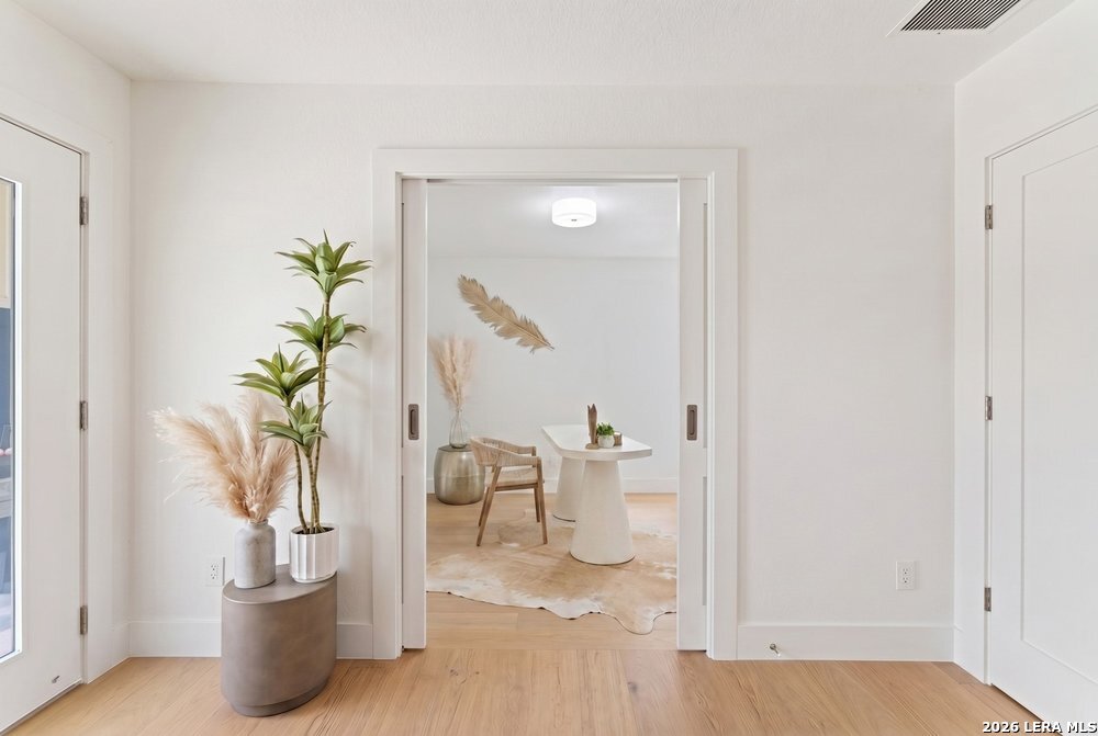706 Kenilworth