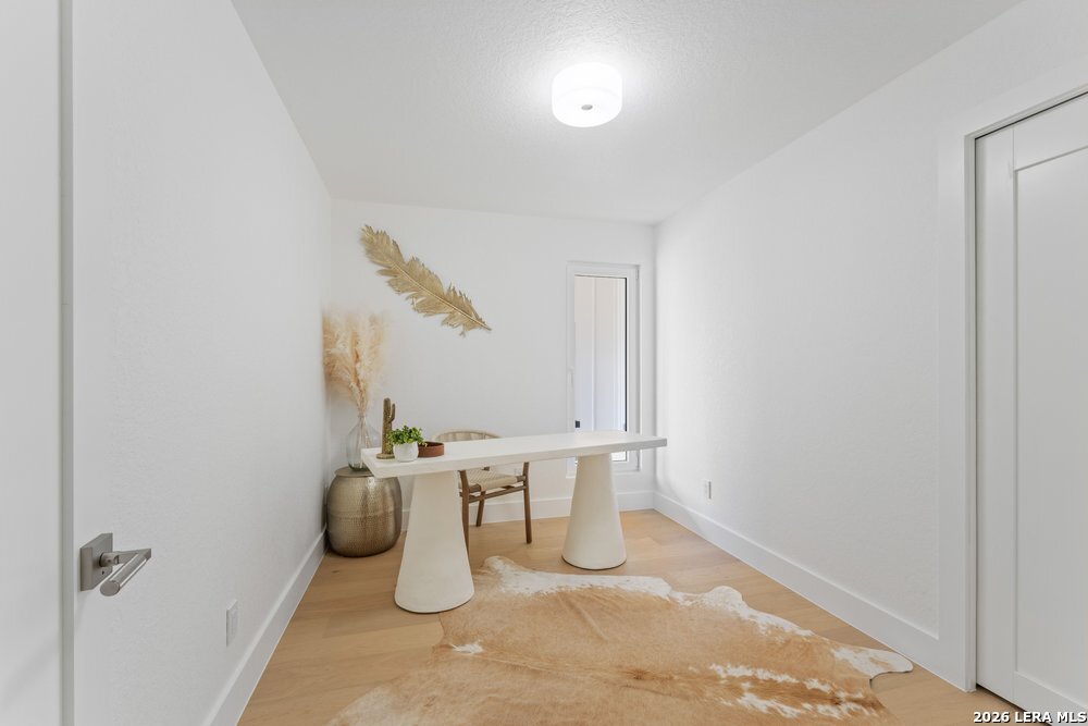 706 Kenilworth