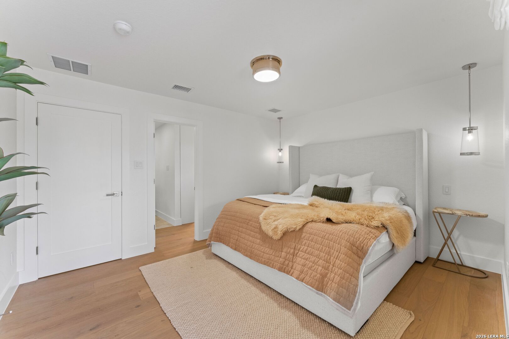 706 Kenilworth
