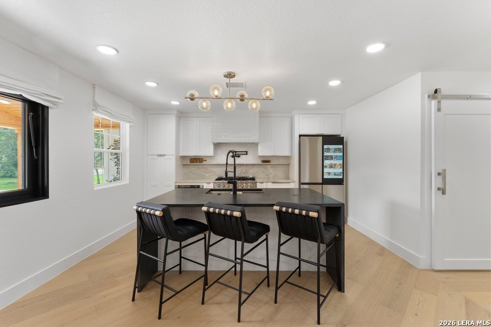 706 Kenilworth