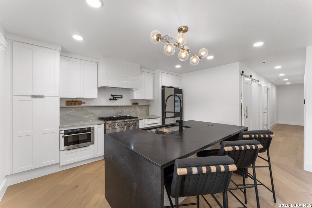 706 Kenilworth