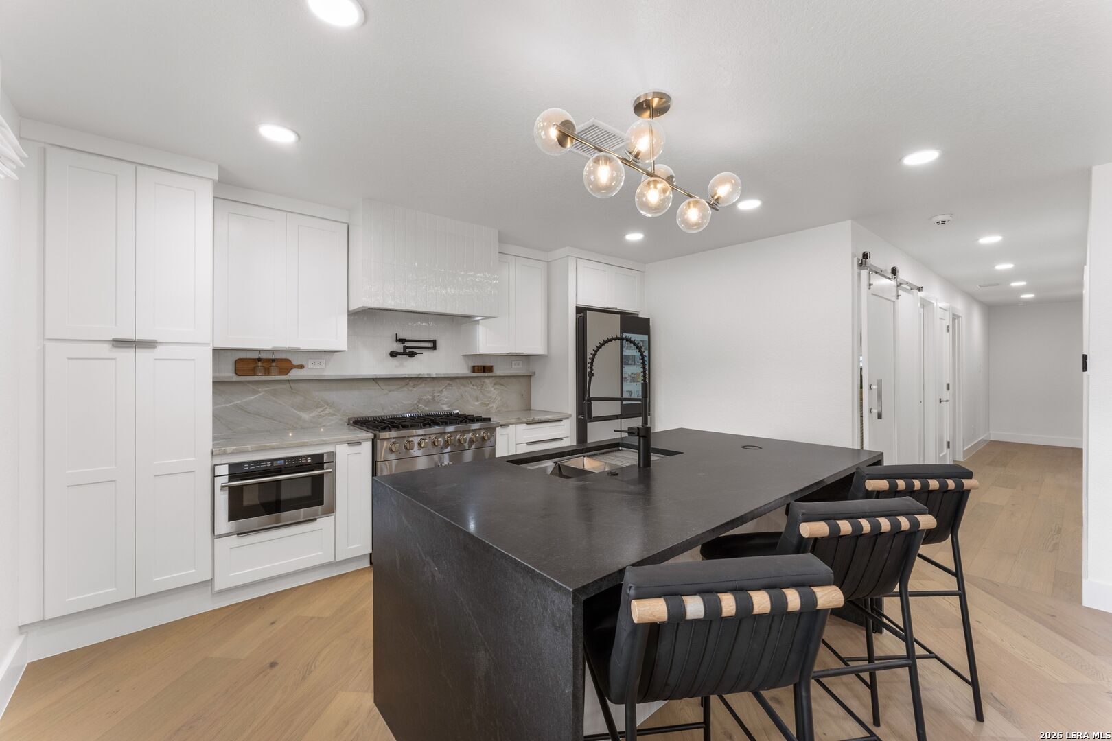 706 Kenilworth