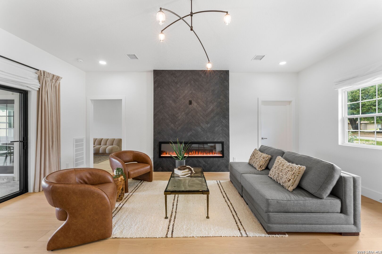 706 Kenilworth