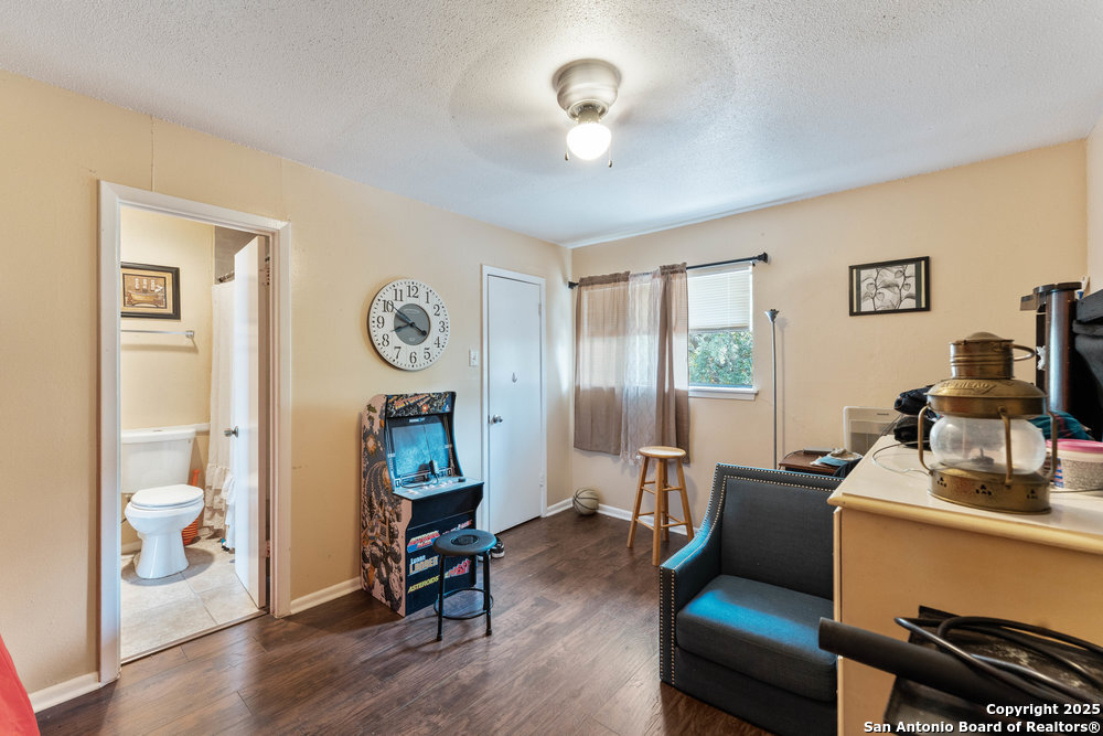 6611 Southpoint St B124
