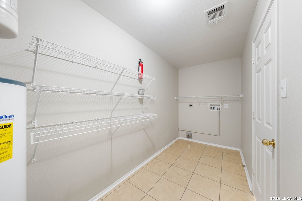 7914 Cypress Crown
